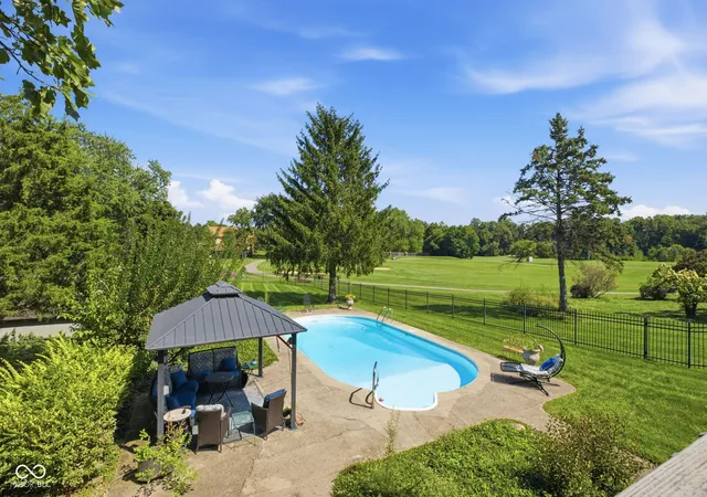 Photo 2 of Single family home for sale at 3870 Coventry Wy, Carmel, IN 46033 | MLS# 22122018 | Listing updated on 2026-10-22
