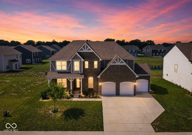 Photo 3 of Single family home for sale at 6475 Whitecap Ln, Brownsburg, IN 46112 | MLS# 22122120 | Listing updated on 2026-09-23