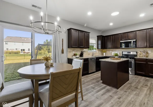 Photo 1 of Single family home for sale at 7148 N Chelmsford Dr, Mc Cordsville, IN 46055 | MLS# 22122269 | Listing updated on 2026-10-06