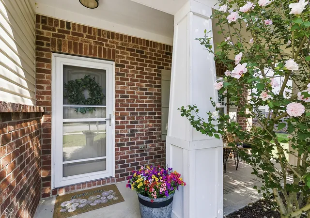 Photo 3 of Single family home for sale at 7148 N Chelmsford Dr, Mc Cordsville, IN 46055 | MLS# 22122269 | Listing updated on 2026-10-06