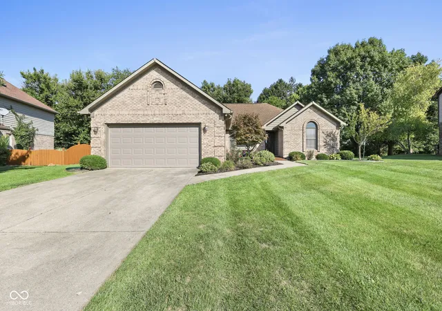 Photo 1 of Sale Pending at 1041 New Harmony Dr, Indianapolis, IN 46231 | MLS# 22122276 | Listing updated on 2026-09-21