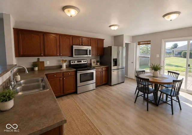 Photo 3 of Sale Pending at 8035 Wildwood Farms Dr, Indianapolis, IN 46239 | MLS# 22122333 | Listing updated on 2026-10-07
