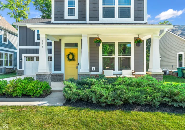 Photo 2 of Single family home for sale at 103 Thomas Point Dr, Fortville, IN 46040 | MLS# 22122358 | Listing updated on 2026-09-24