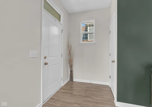 Photo 4 of Single family home for sale at 103 Thomas Point Dr, Fortville, IN 46040 | MLS# 22122358 | Listing updated on 2026-09-24