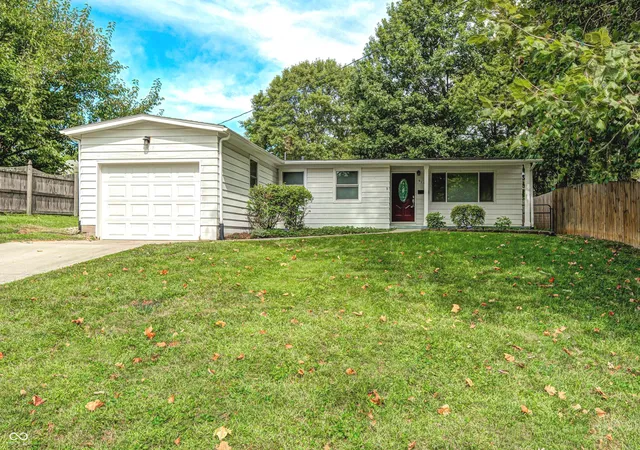 Photo 1 of Single family home for sale at 414 Sleepy Holw Dr, Plainfield, IN 46168 | MLS# 22122367 | Listing updated on 2026-09-12