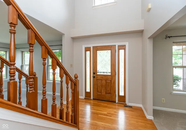 Photo 3 of Single family home for sale at 10517 Greenway Dr, Fishers, IN 46037 | MLS# 22122379 | Listing updated on 2026-09-23