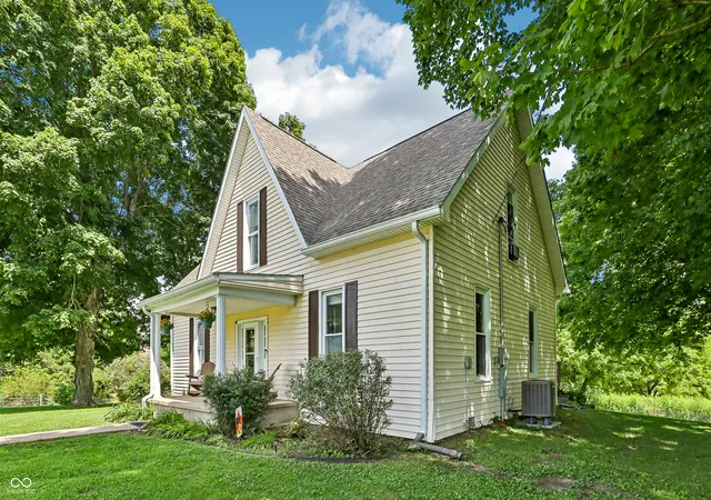 Photo 2 of Single family home for sale at 351 S Main St, Fillmore, IN 46128 | MLS# 22122460 | Listing updated on 2026-09-21