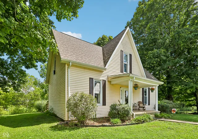 Photo 3 of Single family home for sale at 351 S Main St, Fillmore, IN 46128 | MLS# 22122460 | Listing updated on 2026-09-21