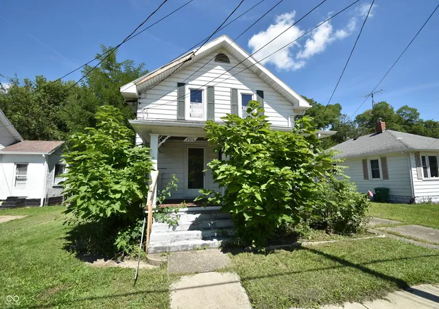 Photo 1 of Sale Pending at 2016 Spring St, New Castle, IN 47362 | MLS# 22122482 | Listing updated on 2026-09-29