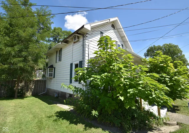 Photo 2 of Sale Pending at 2016 Spring St, New Castle, IN 47362 | MLS# 22122482 | Listing updated on 2026-09-29