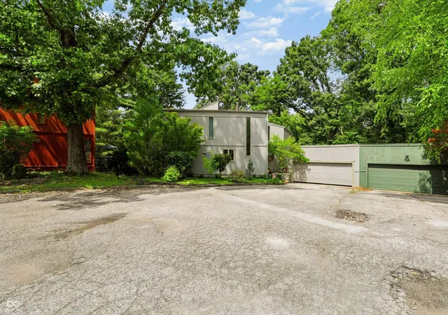 Photo 54 of Single family home for sale at 2812 W Fawkesway Dr, Bloomington, IN 47404 | MLS# 22122492 | Listing updated on 2026-10-06