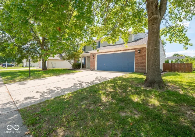 Photo 4 of Single family home for sale at 638 Austrian Wy, Avon, IN 46123 | MLS# 22122511 | Listing updated on 2026-09-29