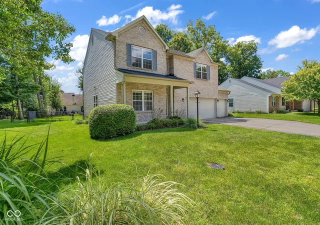 Photo 2 of Single family home for sale at 6127 Maple Branch Pl, Indianapolis, IN 46221 | MLS# 22122621 | Listing updated on 2026-09-25
