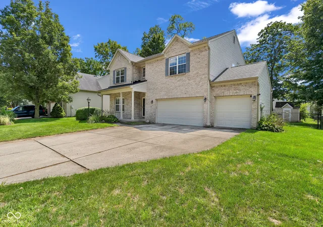 Photo 3 of Single family home for sale at 6127 Maple Branch Pl, Indianapolis, IN 46221 | MLS# 22122621 | Listing updated on 2026-09-25