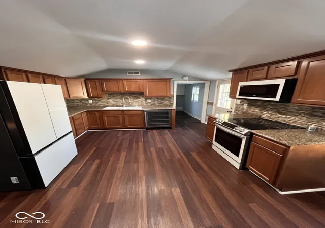 Photo 3 of Single family home for sale at 1309 S Hawthorne, Indianapolis, IN 46203 | MLS# 22122691 | Listing updated on 2026-09-10