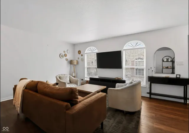 Photo 4 of Townhouse for sale at 3025 Armory Dr, Indianapolis, IN 46208 | MLS# 22122771 | Listing updated on 2026-09-10