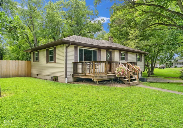 Photo 2 of Single family home for sale at 245 W Elm St, Jamestown, IN 46147 | MLS# 22122818 | Listing updated on 2026-09-23