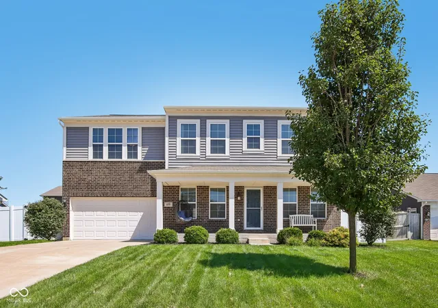 Single family home for sale at 659 Springdale Ln, Greenfield, IN 46140 | MLS# 22122836