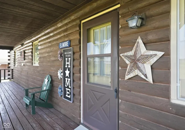 Photo 4 of Sale Pending at 699 S County Rd 400 E, Avon, IN 46123 | MLS# 22122837 | Listing updated on 2026-09-15