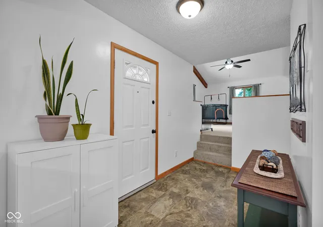Photo 3 of Single family home for sale at 1342 N 500 E, Columbus, IN 47203 | MLS# 22122838 | Listing updated on 2026-10-07