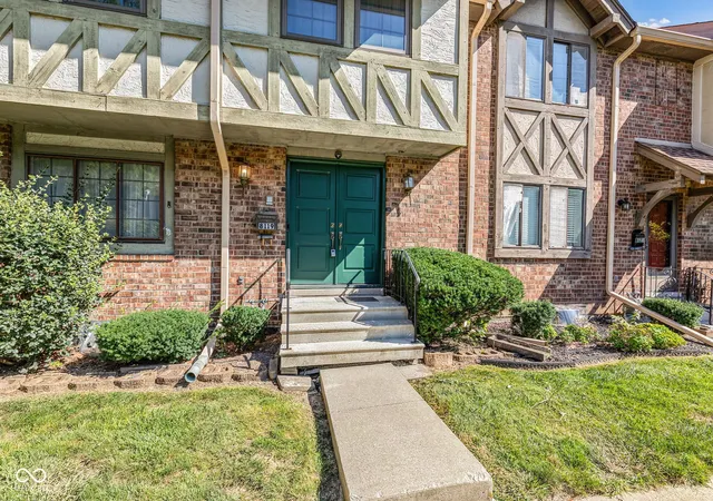 Photo 3 of Condo for sale at 8119 Bromley Pl, Indianapolis, IN 46219 | MLS# 22122845 | Listing updated on 2026-10-25