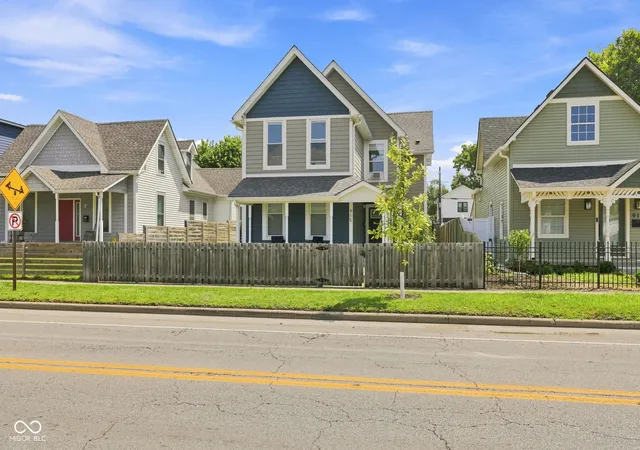 Photo 1 of Single family home for sale at 915 S State Ave, Indianapolis, IN 46203 | MLS# 22122850 | Listing updated on 2026-09-26