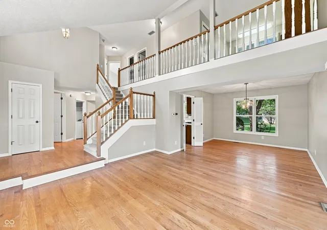 Photo 3 of Sale Pending at 7531 Bramblewood Ln, Indianapolis, IN 46254 | MLS# 22122909 | Listing updated on 2026-10-30