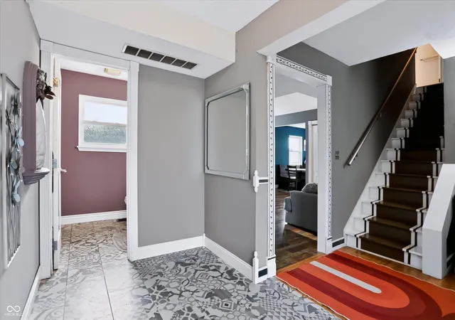 Photo 3 of Single family home for sale at 7549 Southern Lakes Dr, Indianapolis, IN 46237 | MLS# 22122918 | Listing updated on 2026-10-23