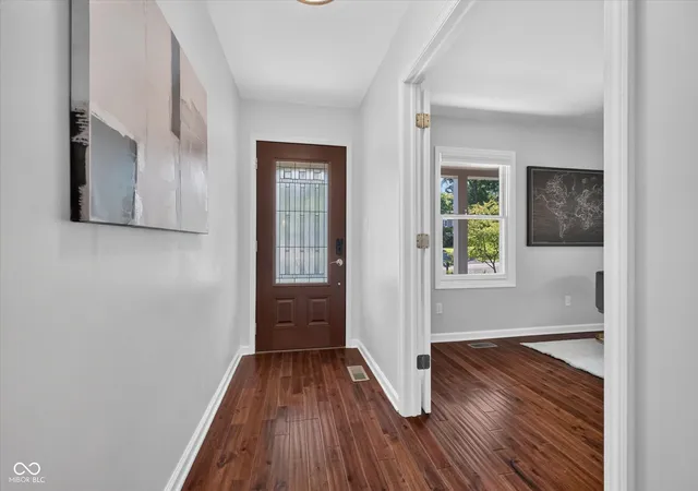 Photo 3 of Sale Pending at 242 Beechmont Dr, Carmel, IN 46032 | MLS# 22122919 | Listing updated on 2026-09-09