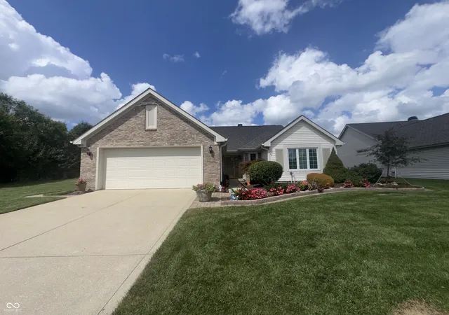 Photo 2 of Single family home for sale at 17784 Bentgrass Dr, Noblesville, IN 46062 | MLS# 22122932 | Listing updated on 2026-09-29