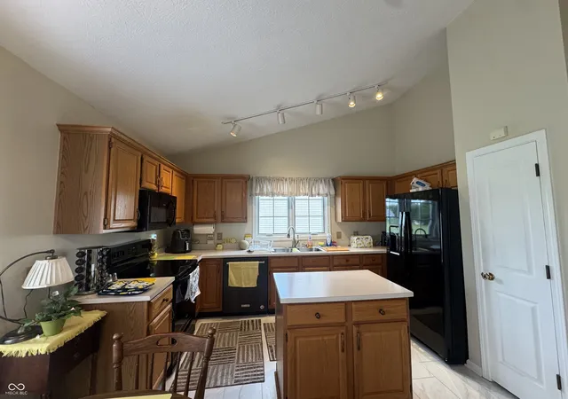 Photo 3 of Single family home for sale at 17784 Bentgrass Dr, Noblesville, IN 46062 | MLS# 22122932 | Listing updated on 2026-09-29