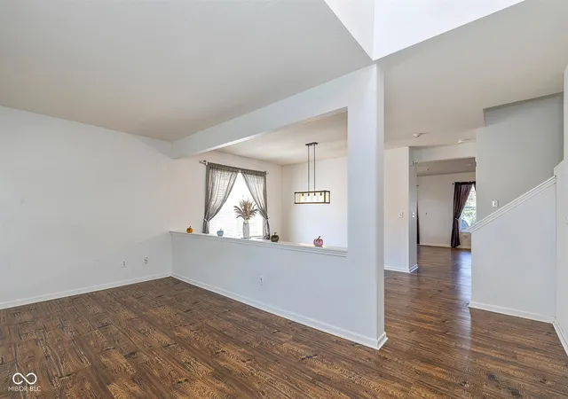Photo 4 of Single family home for sale at 4304 Amesbury Pl, Westfield, IN 46062 | MLS# 22122936 | Listing updated on 2026-09-22