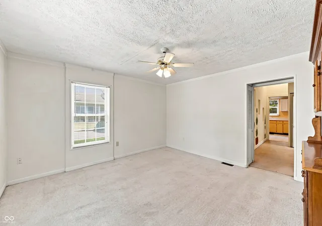 Photo 3 of Single family home for sale at 205 Baldwin St, Greenfield, IN 46140 | MLS# 22122956 | Listing updated on 2026-10-07