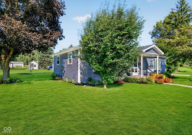 Photo 3 of Sale Pending at 1530 S 21 Street, Elwood, IN 46036 | MLS# 22122992 | Listing updated on 2026-09-11