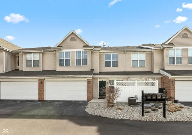 Photo 1 of Sale Pending at 2218 Colfax Ln, Indianapolis, IN 46260 | MLS# 22122995 | Listing updated on 2026-10-08