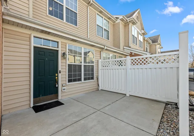 Photo 2 of Sale Pending at 2218 Colfax Ln, Indianapolis, IN 46260 | MLS# 22122995 | Listing updated on 2026-10-08