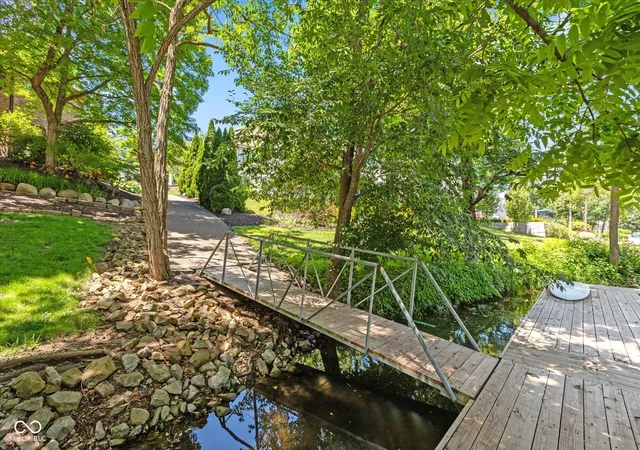 Photo 3 of Sale Pending at 8922 Admirals Bay Dr, Indianapolis, IN 46236 | MLS# 22123010 | Listing updated on 2026-09-30