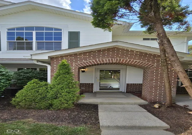 Condo for sale at 4950 Potomac Square Wy #4, Indianapolis, IN 46268 | MLS# 22123080