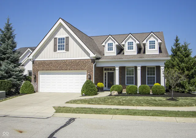 Photo 1 of Single family home for sale at 15141 Kampen Cir, Carmel, IN 46033 | MLS# 22123085 | Listing updated on 2026-10-08