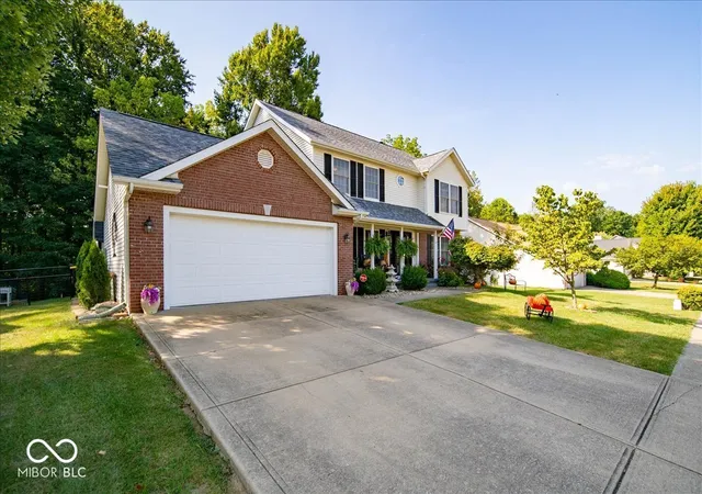 Photo 2 of Single family home for sale at 4049 W Mary Ellis St, Bloomington, IN 47404 | MLS# 22123130 | Listing updated on 2026-09-14