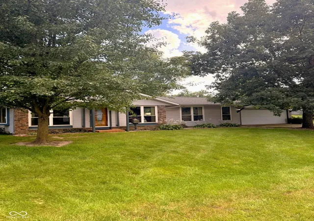 Photo 1 of Sale Pending at 3 Creekview Dr, Lafayette, IN 47909 | MLS# 22123145 | Listing updated on 2026-09-13