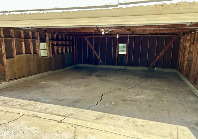 Photo 3 of Single family home for sale at 5456 E 17Th St, Indianapolis, IN 46218 | MLS# 22123159 | Listing updated on 2026-10-12