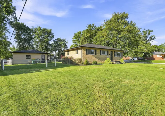 Photo 3 of Sale Pending at 5315 Meadowood Dr, Indianapolis, IN 46224 | MLS# 22123170 | Listing updated on 2026-09-15
