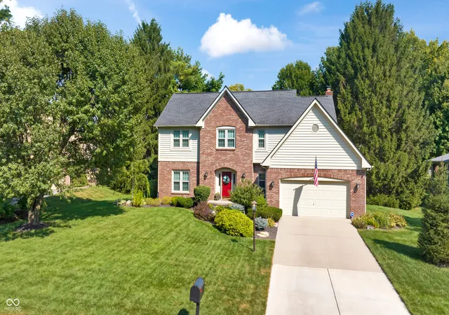 Photo 3 of Single family home for sale at 8745 Admirals Bay Dr, Indianapolis, IN 46236 | MLS# 22123182 | Listing updated on 2026-10-01