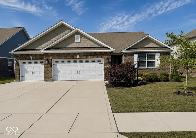 Photo 1 of Single family home for sale at 6262 Dugan Dr, Whitestown, IN 46075 | MLS# 22123273 | Listing updated on 2026-10-07