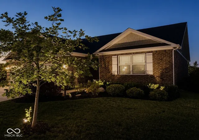 Photo 3 of Single family home for sale at 6262 Dugan Dr, Whitestown, IN 46075 | MLS# 22123273 | Listing updated on 2026-10-07