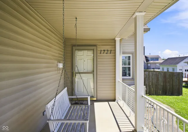 Photo 4 of Single family home for sale at 1721 Cottage Ave, Columbus, IN 47201 | MLS# 22123296 | Listing updated on 2026-09-22