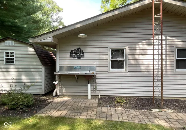 Photo 3 of Single family home for sale at 1065 S Turnbow Dr, Rockville, IN 47872 | MLS# 22123330 | Listing updated on 2026-10-05