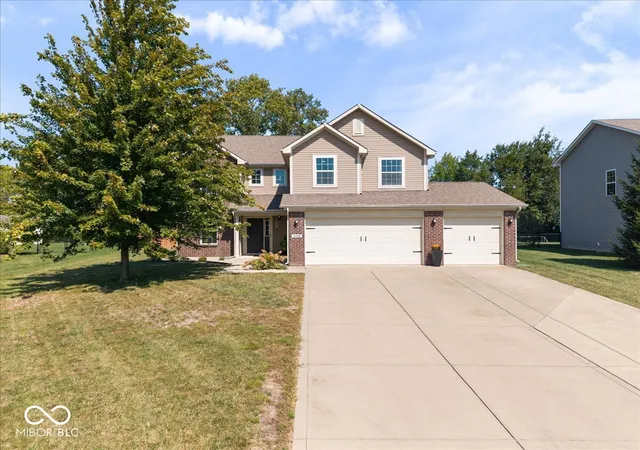 Photo 2 of Sale Pending at 4398 W Parkway Ct, New Palestine, IN 46163 | MLS# 22123368 | Listing updated on 2026-09-14