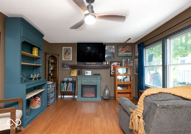 Photo 2 of Single family home for sale at 7334 W Reformatory Rd, Fortville, IN 46040 | MLS# 22123395 | Listing updated on 2026-09-10
